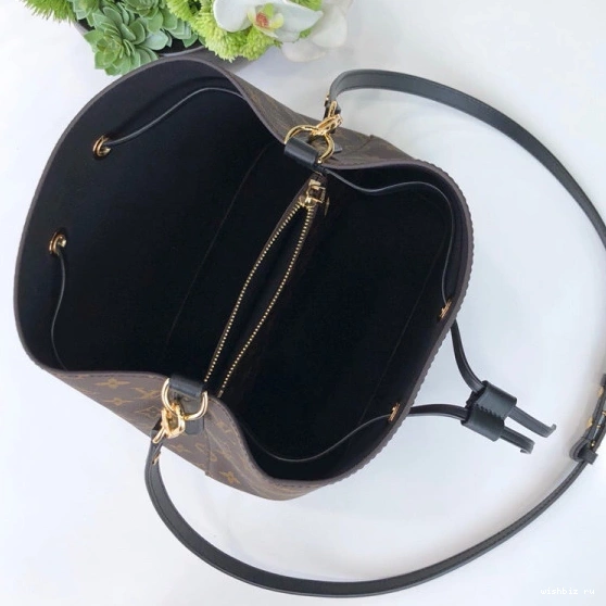 WIS VUITTON LOUIS NÉONOÉ 0116